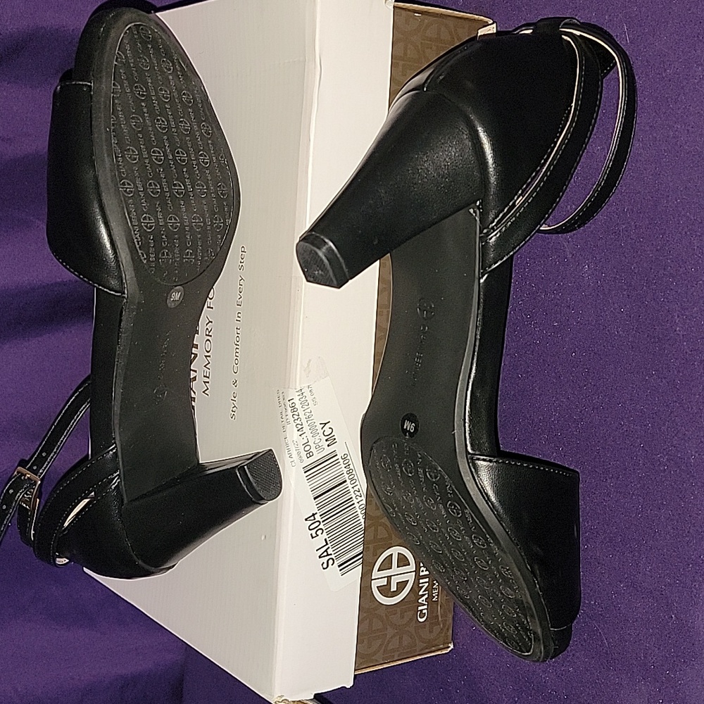 Giani Bernini Strappy Heels - Picture 5 of 5
